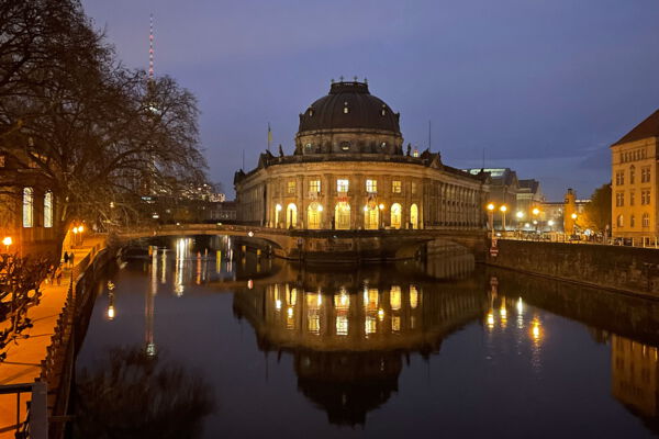 Spiegel-Insel | BERLIN | 2023